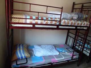 Хостелы Hostel Everyday Lux Батуми Кровать в общем 8-местном номере для мужчин и женщин-6